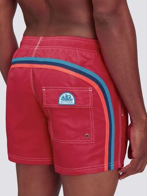 1. Pantaloncino da mare con iconico arcobaleno Flamingo 04 Sundek m504bdta100